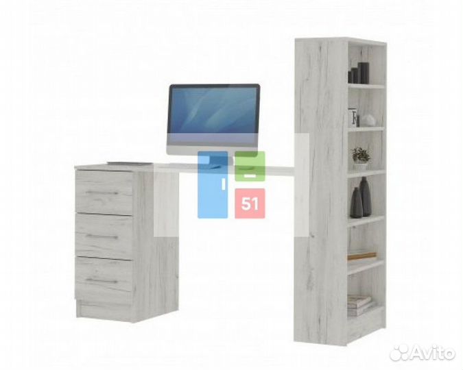 Письменный стол