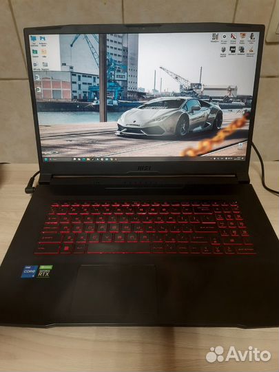 Ноутбук MSI Katana GF76 11UE-426RU