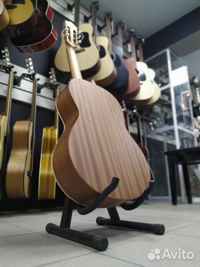 Классическая гитара Alhambra Open Pore Z-Nature