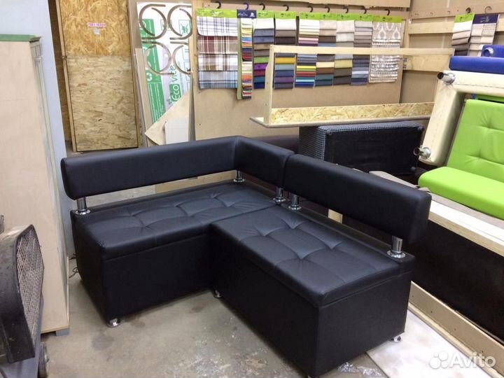 Диван угловой