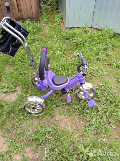 Трехколесный велосипед для малышей