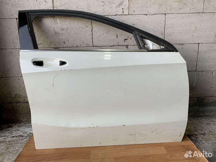 Дверь передняя правая Mercedes GLA X156