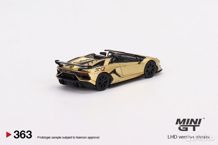 Модели Lamborghini Aventador 1/64 (mini gt)