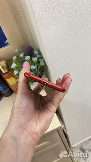iPhone SE (2020), 64 ГБ