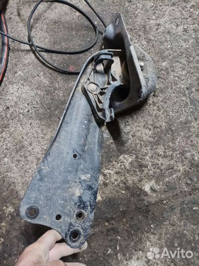 Volkswagen Touran рычаг задний продольный