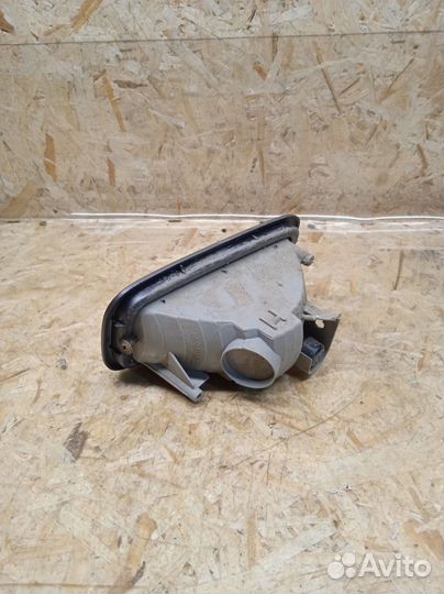 Фонарь задний в бампер правый Mitsubishi Lancer