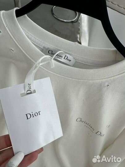 Стильная футболка Dior