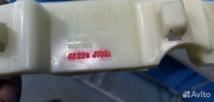 Кронштейн переднего бампера правый Renault Koleos