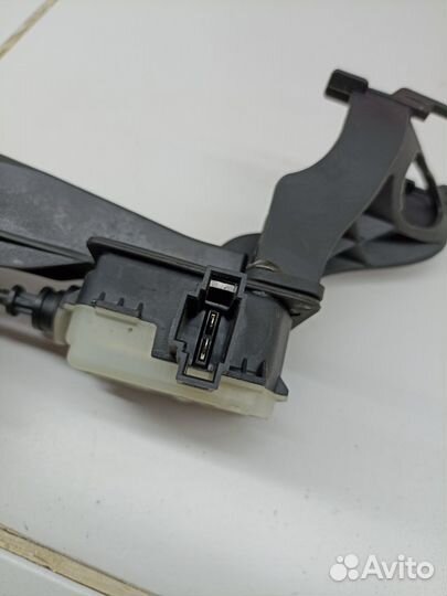 Замок лючка бензобака