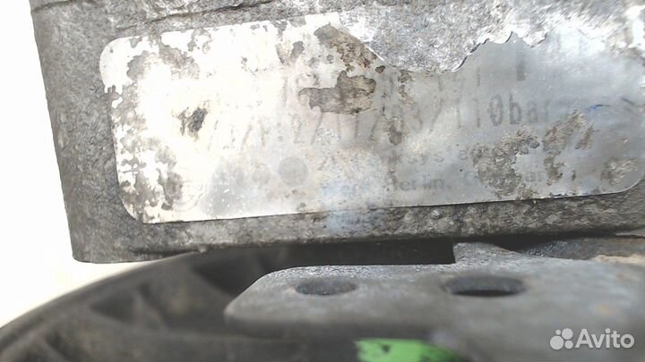 Гур Volvo S80, 2003