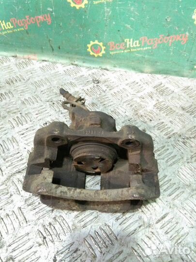 Суппорт передний левый Volkswagen Passat B3