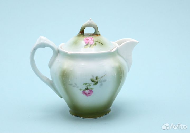 Чайник маленький. 19 век. Фабрика Гарднер в Москве