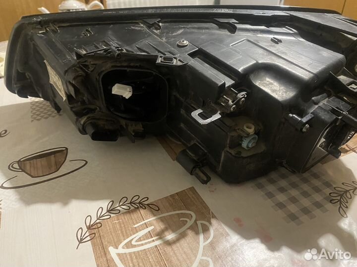 Фара правая на Volkswagen touareg Оригинал