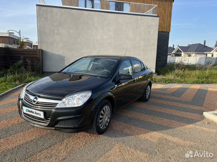 Opel Astra 1.6 МТ, 2012, 195 000 км