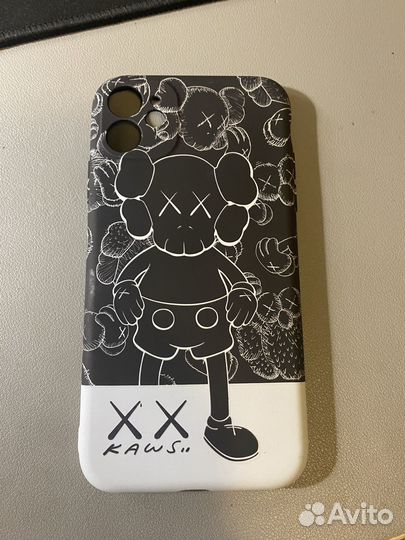 Чехол на iPhone 11