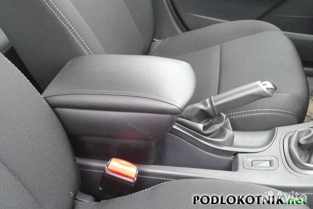 Подлокотник для Renault Megane 3/ Рено Меган 3