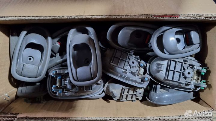 Ручка внутренняя двери Киа спектра