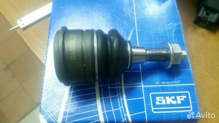 Шаровая опора jeep Grand cherokee commander