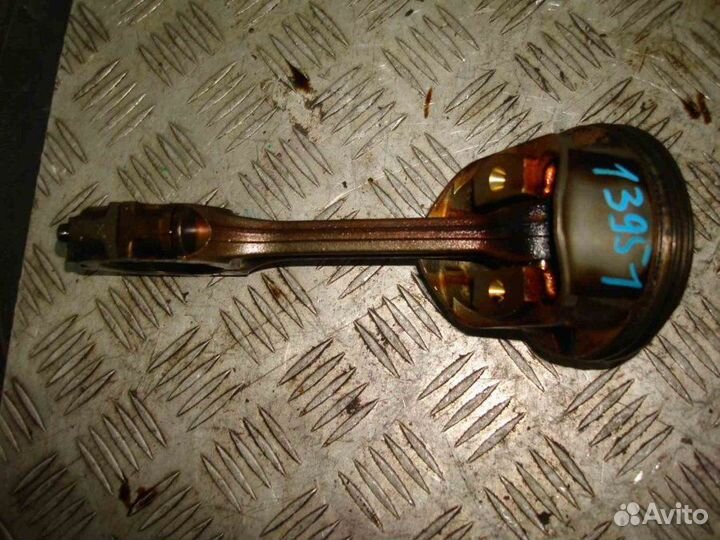 Поршень с Nissan Elgrand E51 2002-2010