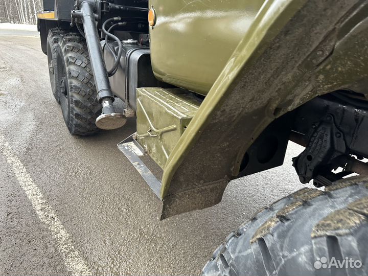 Урал 4320 с КМУ, 1989