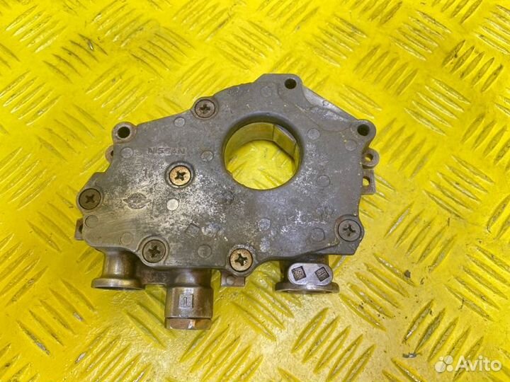 Насос масляный двигателя Nissan Pathfinder R51