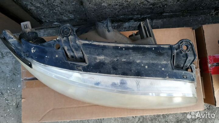 Фары Hyundai Matrix