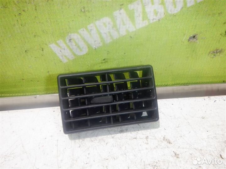 Дефлектор воздушный Ауди 80 90 Б3