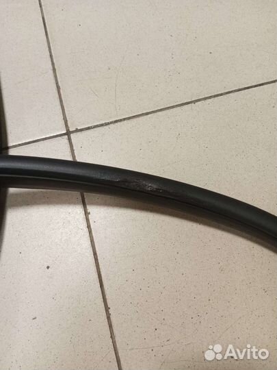 Уплотнитель проёма двери Hyundai I40