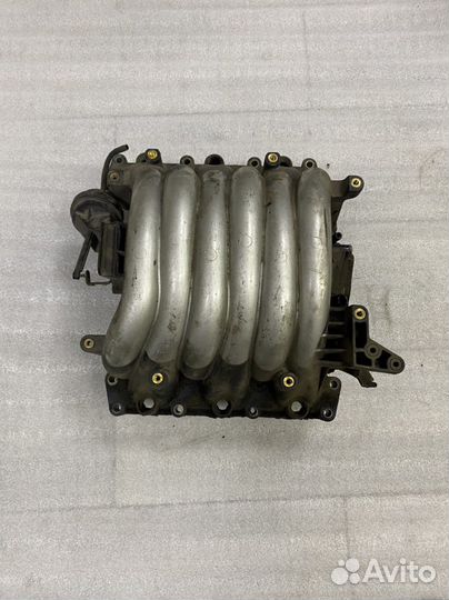 Впускной коллектор Ауди А6 С5 2.4 - 2.8 AGA