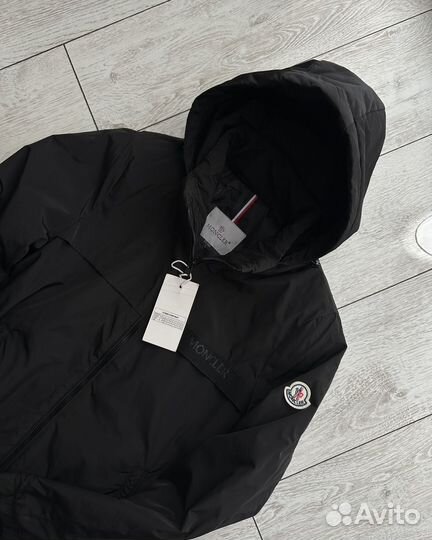 Ветровка moncler