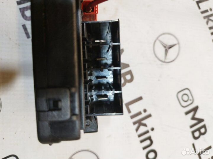 Блок предохранителей Mercedes Ml W164