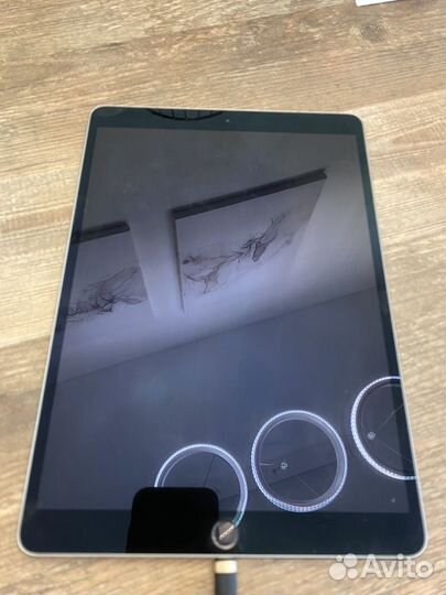 iPad pro 10.5 64G wi-fi + Cellular