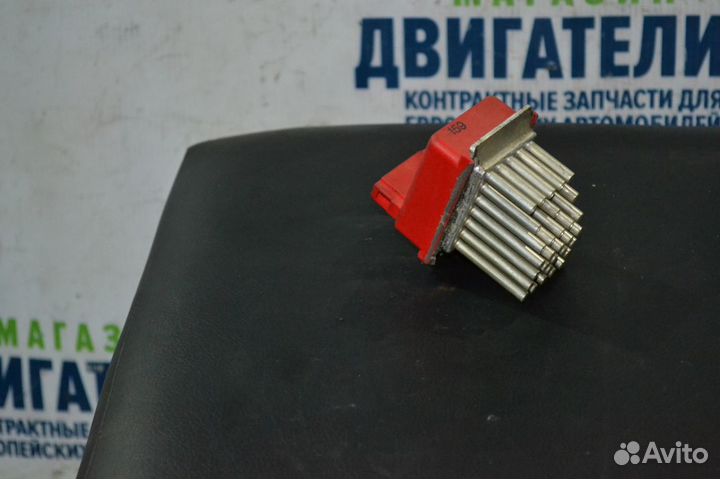 Резистор печки Skoda Oktavia
