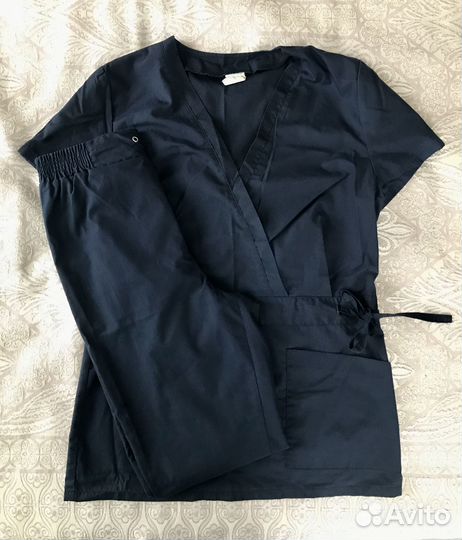 Женский хирургический костюм