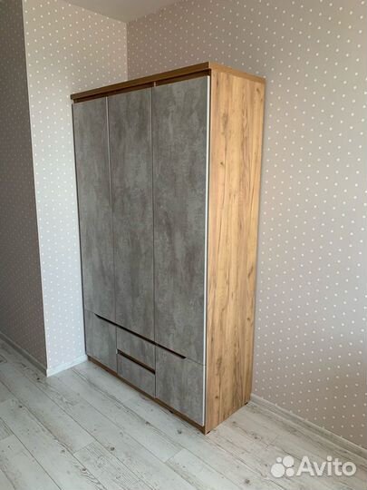 Шкаф шариковые направляющие