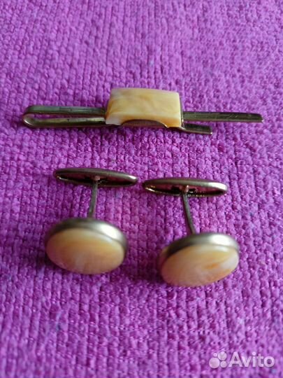 Запонки,зажим для галстука, янтарь СССР