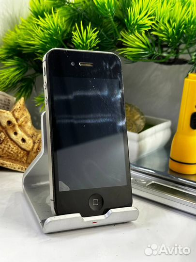 iPhone 4S, 16 ГБ