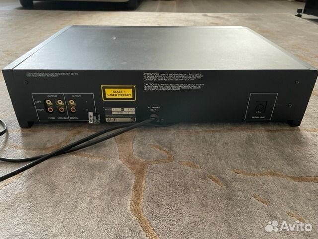 CD проигрыватель revox