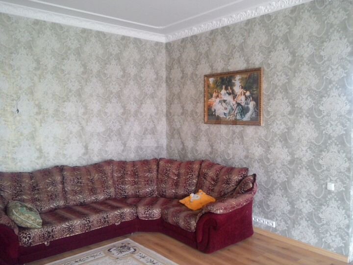 Дом 215 м² на участке 4 сот.