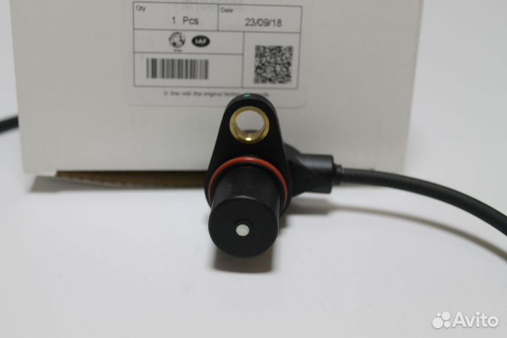 Датчик коленвала VW 06A906433C