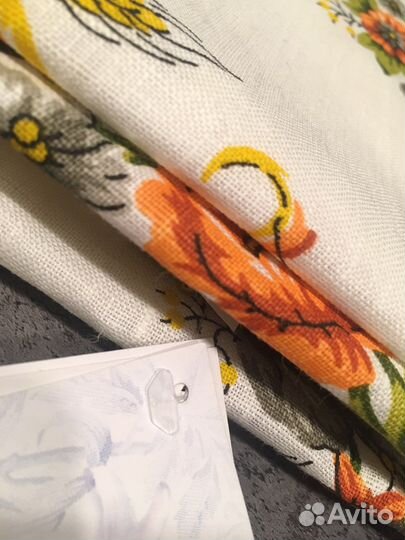 Скатерть льняная 144х144 см. Новая