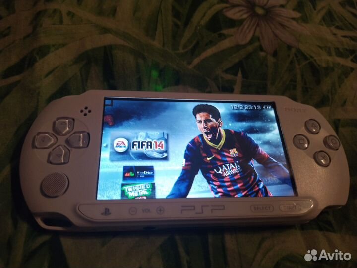 PSP E1008 белая прошитая