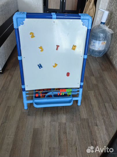 Мольберт детский двухсторонний