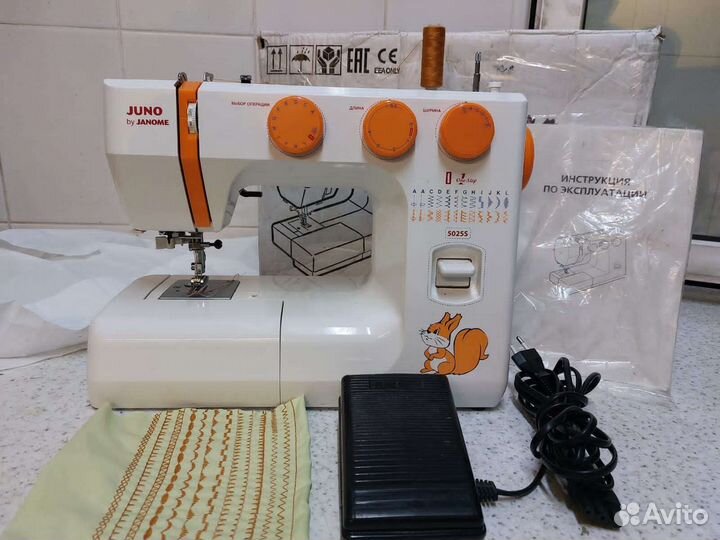 Швейная машина Janome 5025S