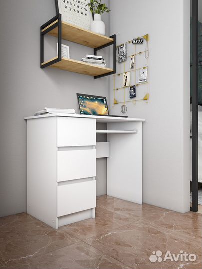 Письменный стол IKEA (компьютерный стол)