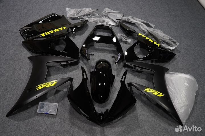 Комплект пластика на Yamaha R6 2003-2004