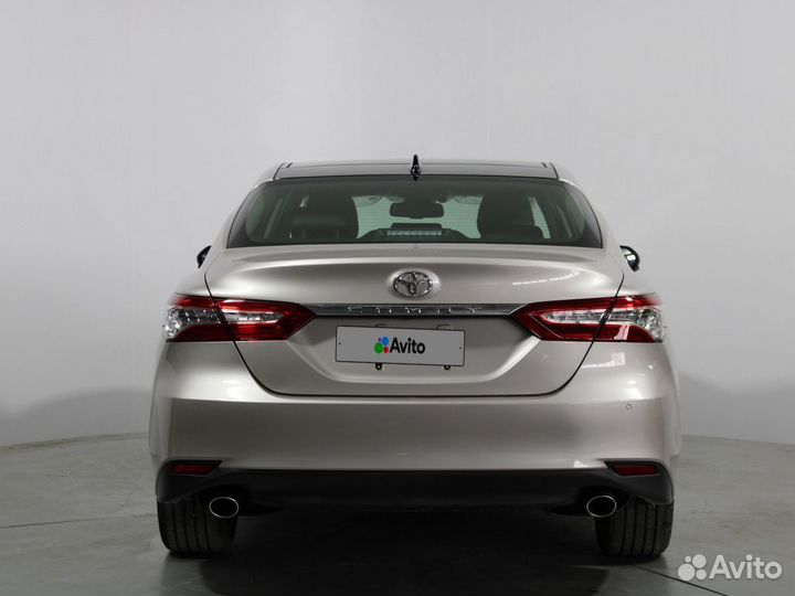 Toyota Camry 2.5 AT, 2022