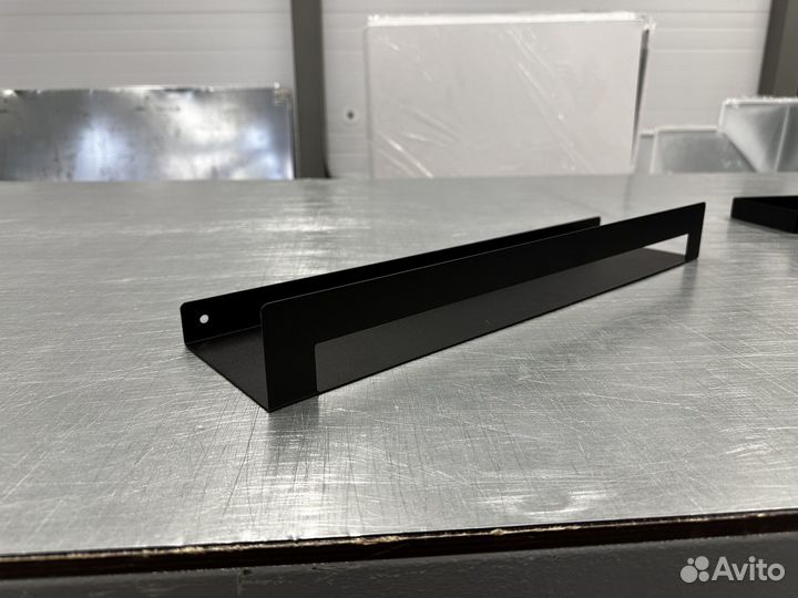 Полка металлическая