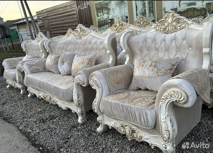 Диван и 2 кресла