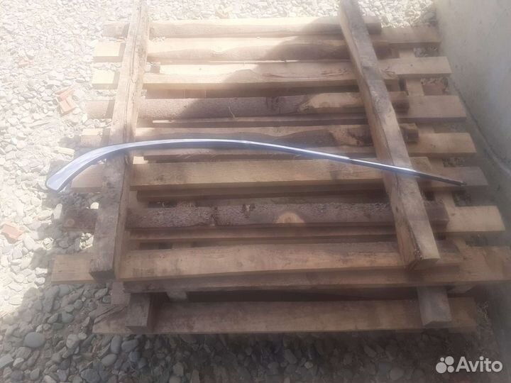 Молдинг задней правой двери на Сонату Тогаз